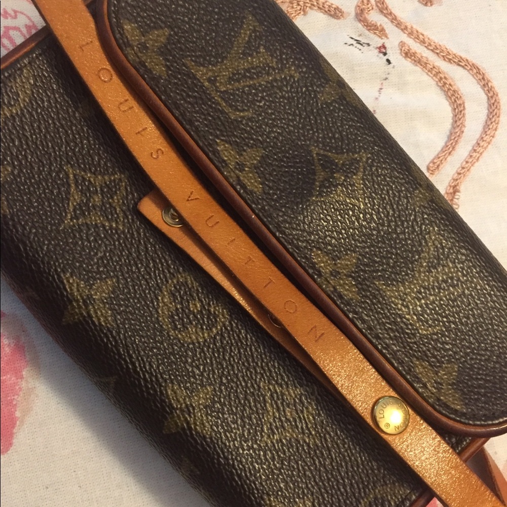 Louis Vuitton Belt Bag